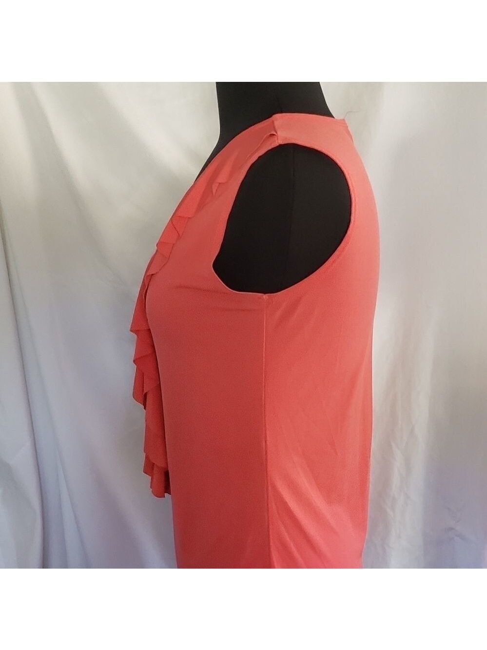 Double Take Ruffled Sleeveless Blouse Size Small - Picture 2 of 4